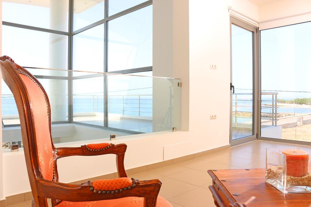 Villa Almyra Goúrnes الغرفة الصورة